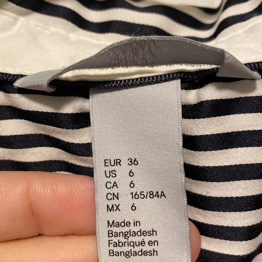 H&M Top - Picture 3 of 6